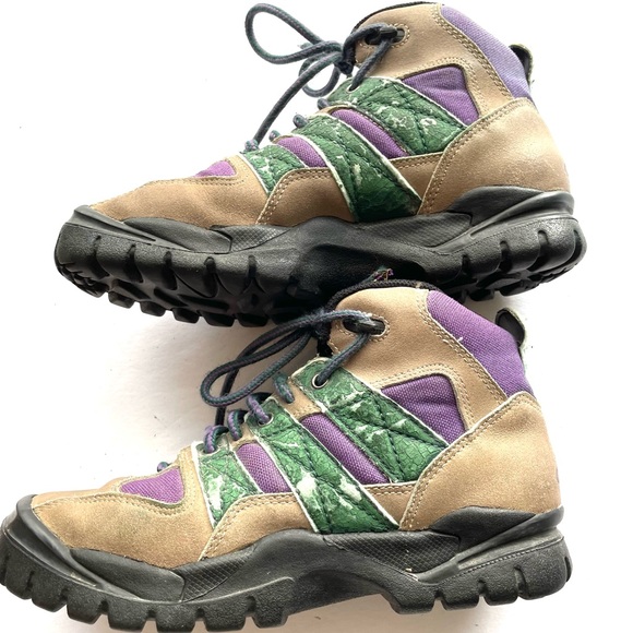 Shoes - Vintage Adidas Hiking boot size 7